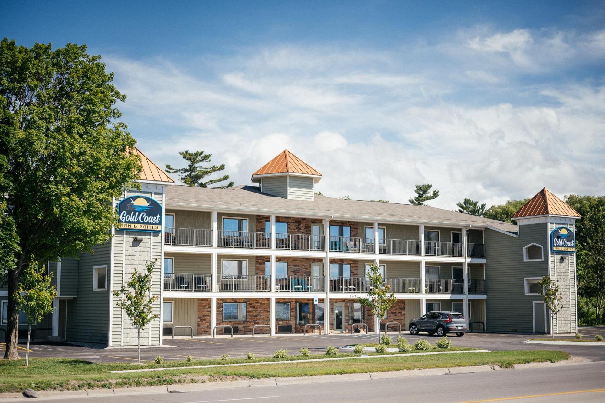 Kasa Gold Coast Inn Traverse City Extérieur photo